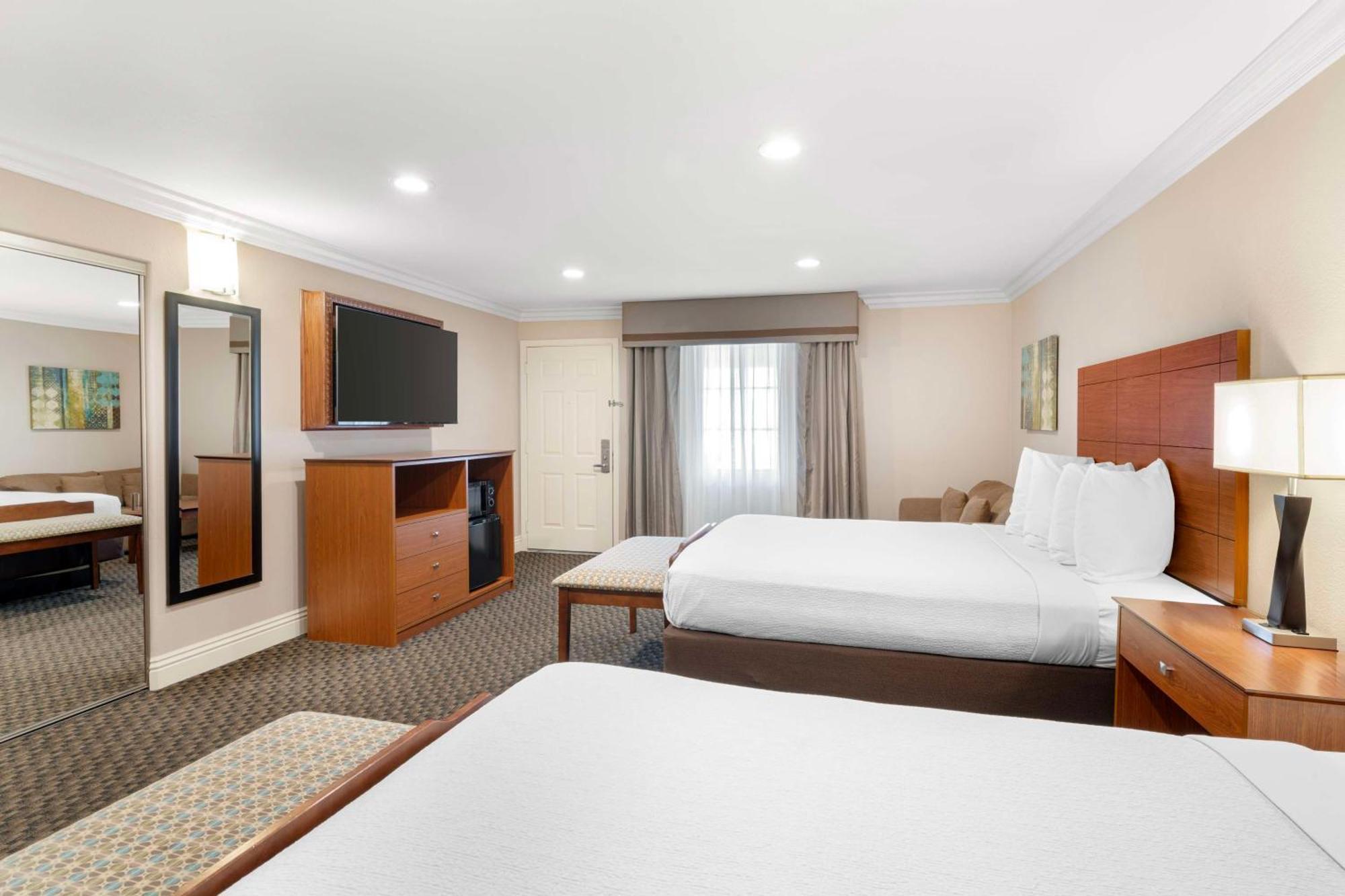 Best Western Oxnard Inn Exterior photo