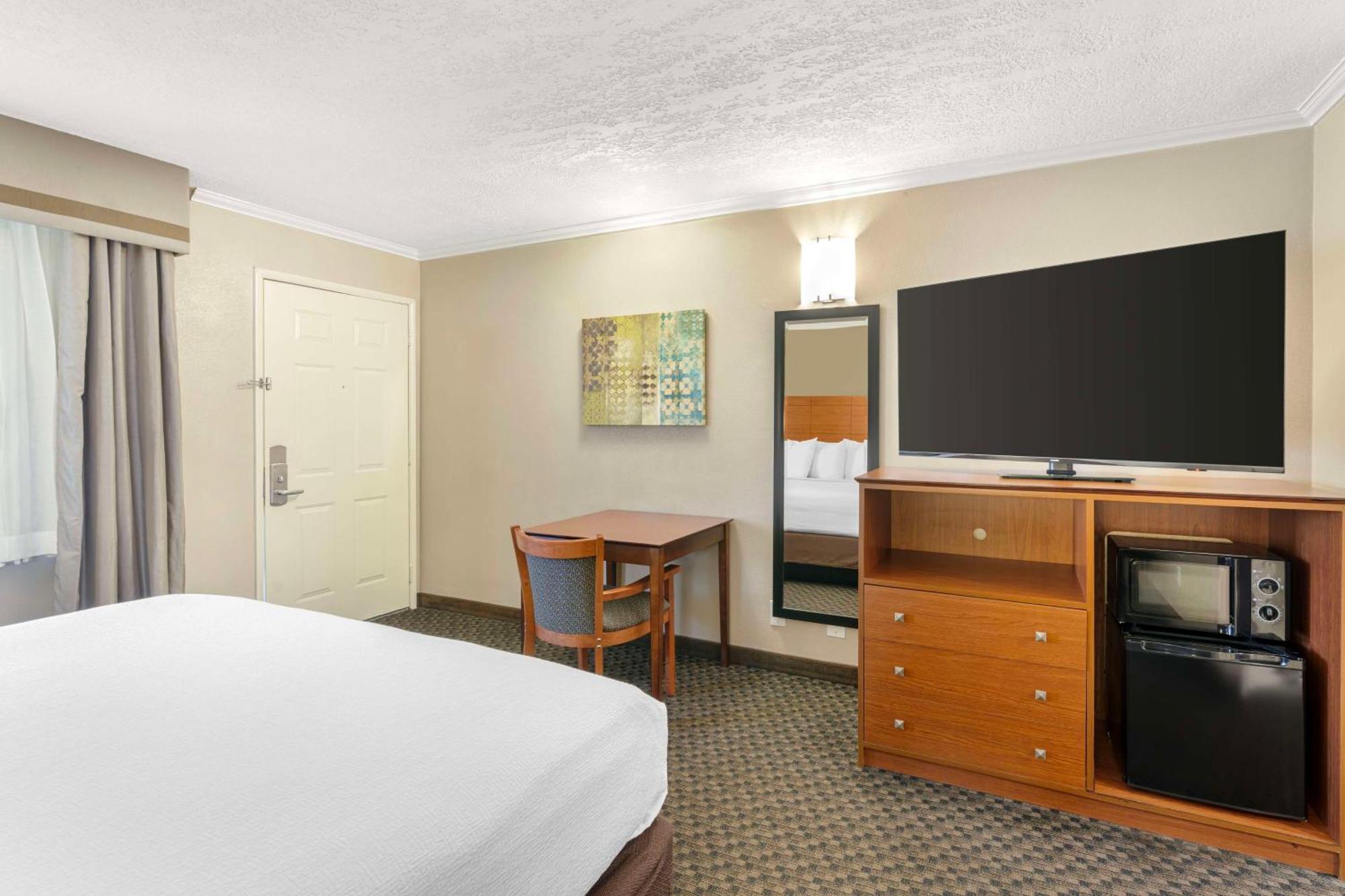 Best Western Oxnard Inn Exterior photo